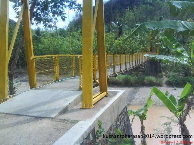 Jembatan gantung imogiri