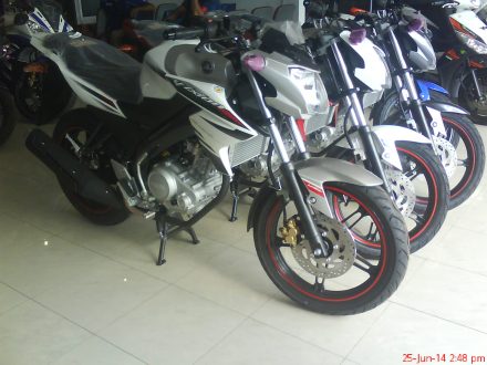 new v-ixion lightning warna white flash
