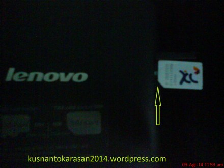 cara memasukkan kartu SIM pada tablet Lenovo Ideatab A1000