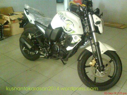 Yamaha byson warna putih/ bold white
