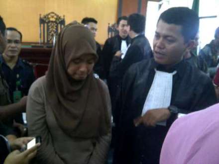 kasihan ya mbak Ervani terjerat UU ITE 