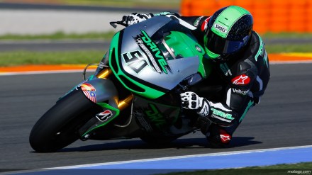 Eugene Laverty bersama motor RC213V