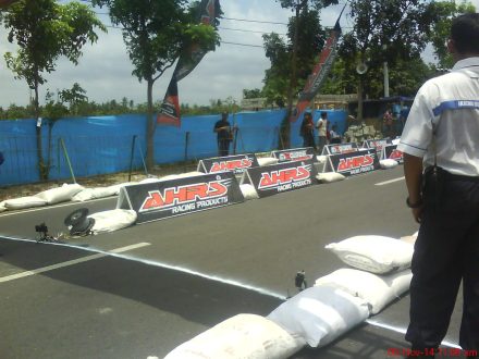 security dari Ikatan Motor Indonesia (IMI) 