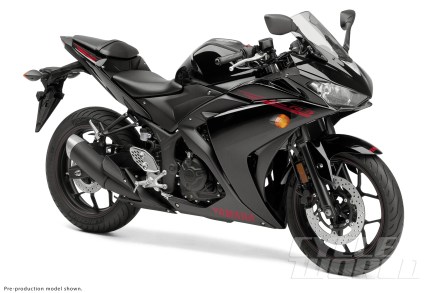 Yamaha R3 warna hitam/Raven