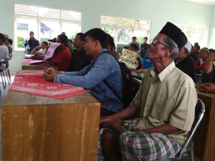 Usulan  warga sekitar Kost agar Kost kasusu penganiayaan segera di tutup