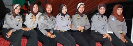 Para Polwan berjilbab