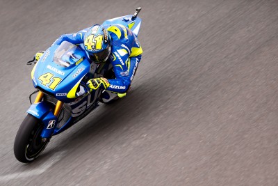 Aleix Espargaro diatas Suzuki GSX-RR