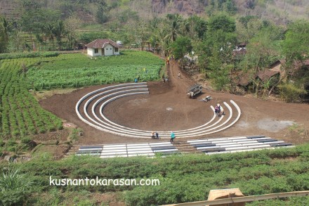 tempat pertunjukan kaki terasiring Imogiri