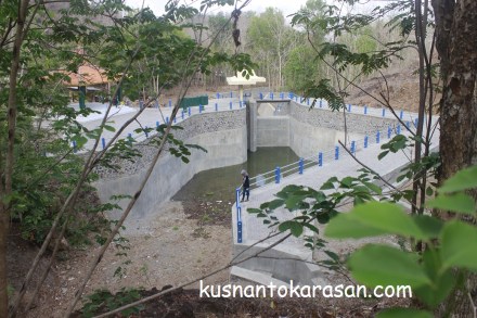 Embung Selopamioro dari Timur Laut