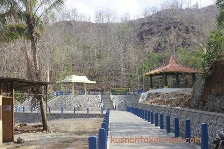 Embung Selopamioro dari Selatan