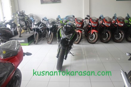 Tampak depan Kawasaki Z-250