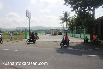 Pintu masuk Pasar Hewan Imogiri