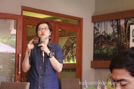 Saat penjelasan produk H² Health & Happiness