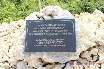 Ini bunyi prasasti Bukit Paralayang
