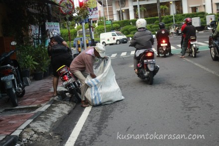 'Target Operasi' Berbagi Nasi