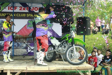 New KLX dilaunching oleh ketua IOF 2X 1 Jogja, Bpk Mujiyana