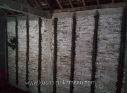 Header atau parit-parit