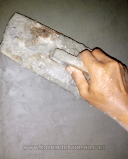 Di useg dengan lepan