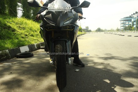 Tampak depan All New CBR 250RR