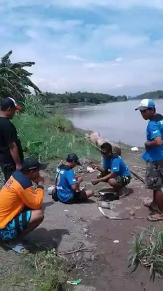 Memancing buaya