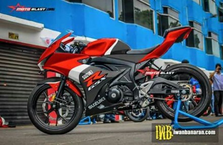 Beragam decal untuk Suzuki GSX-R 150