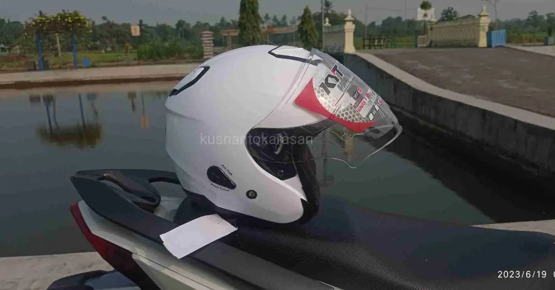 Helm KYT half face ini jadi The Most Wanted di Jogja